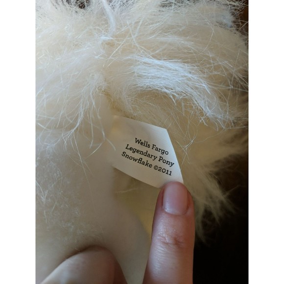 Wells Fargo Pony Horse Snowflake Mascot 2011 Limited Edition 18" long - Picture 11 of 12